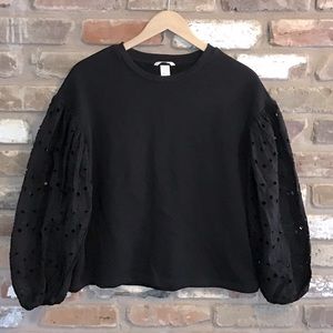 H&M Black Puff Eyelet Long Sleeve Top Sweatshirt S

Super cute! Good condition